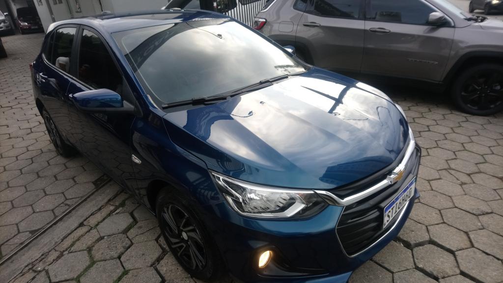 CHEVROLET Onix Hatch - Foto