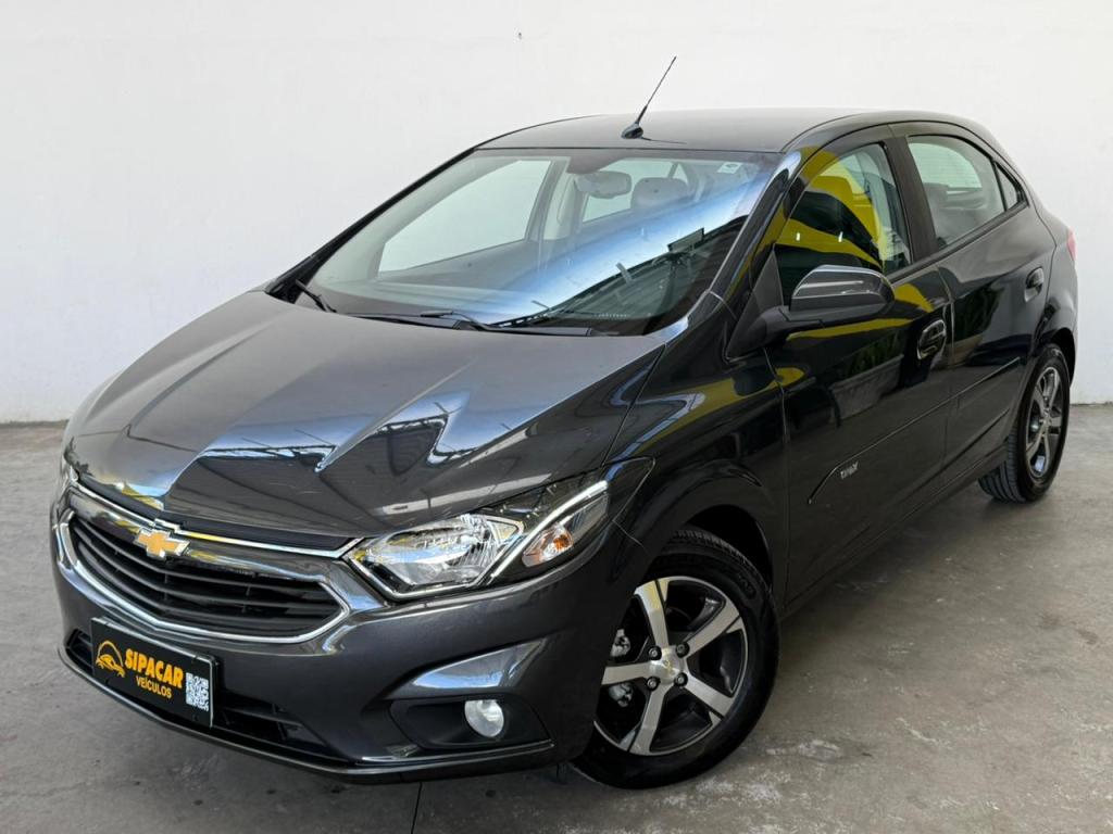 CHEVROLET Onix Hatch - Foto