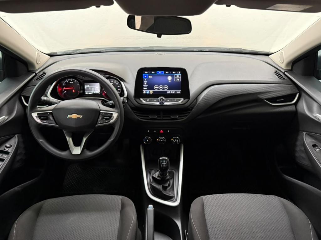 CHEVROLET Onix Hatch - Foto