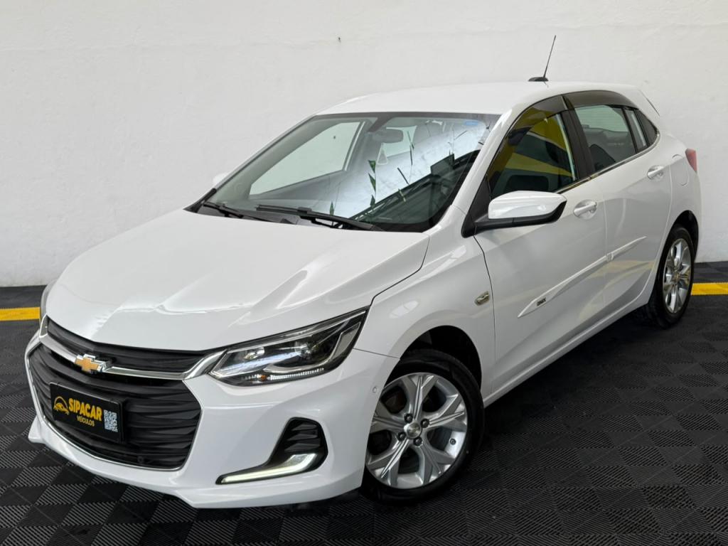 CHEVROLET Onix Hatch - Foto