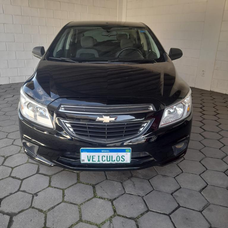 CHEVROLET Onix Hatch - Foto