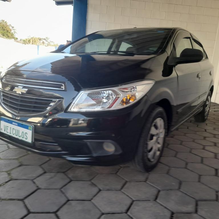 CHEVROLET Onix Hatch - Foto