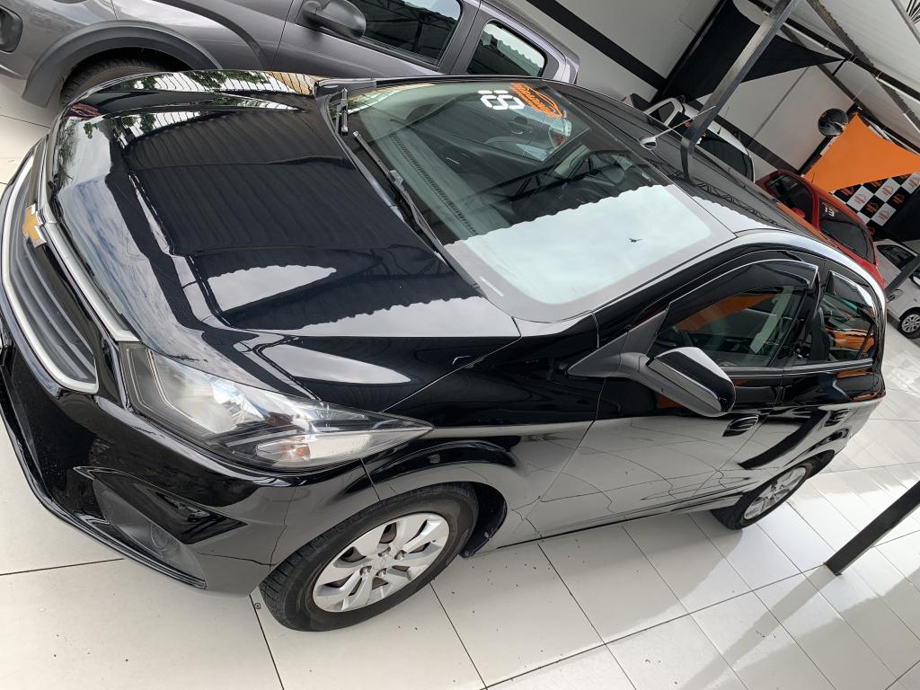 CHEVROLET Onix Hatch - Foto