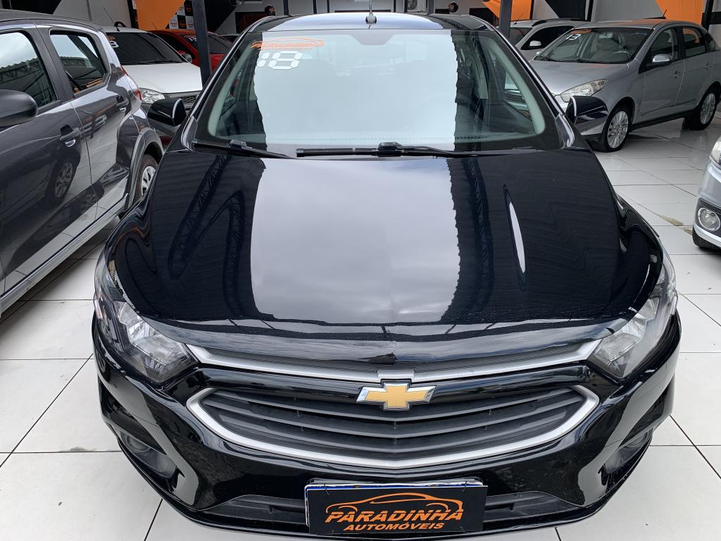 CHEVROLET Onix Hatch - Foto