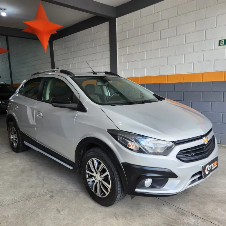 CHEVROLET Onix Hatch