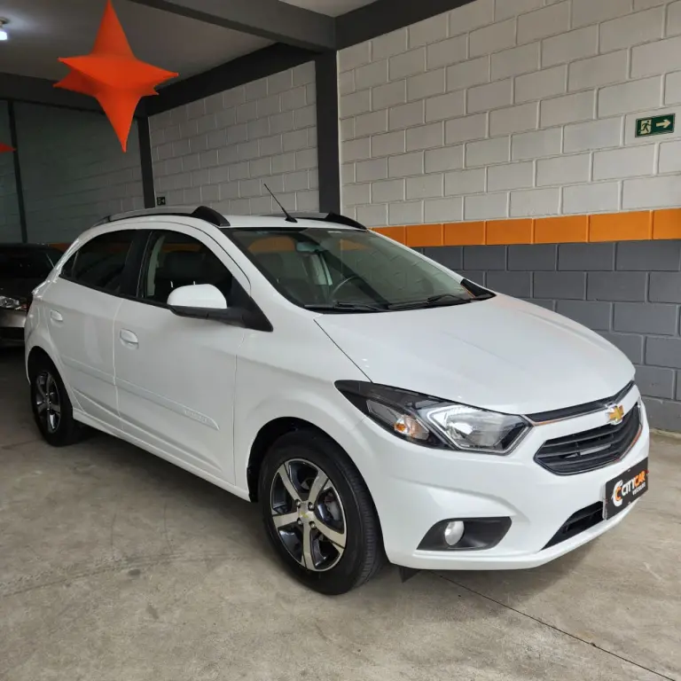 CHEVROLET Onix Hatch