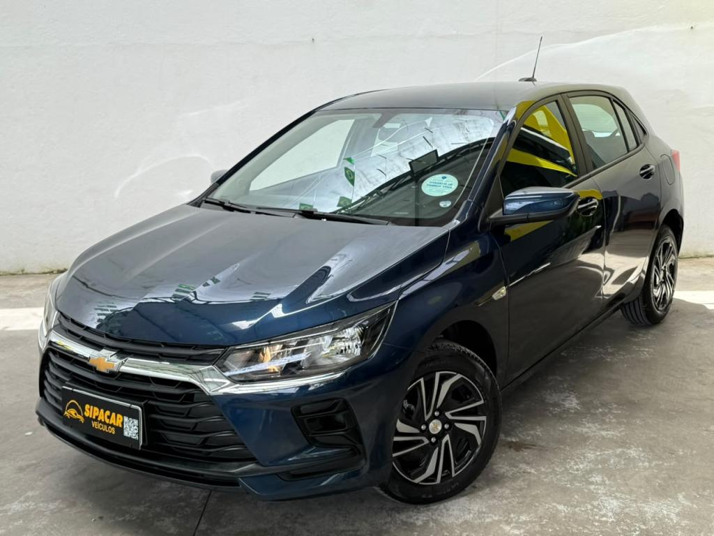 CHEVROLET Onix Hatch - Foto