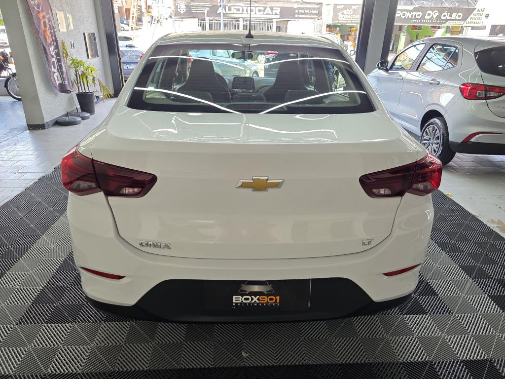 CHEVROLET Onix Sedan - Foto