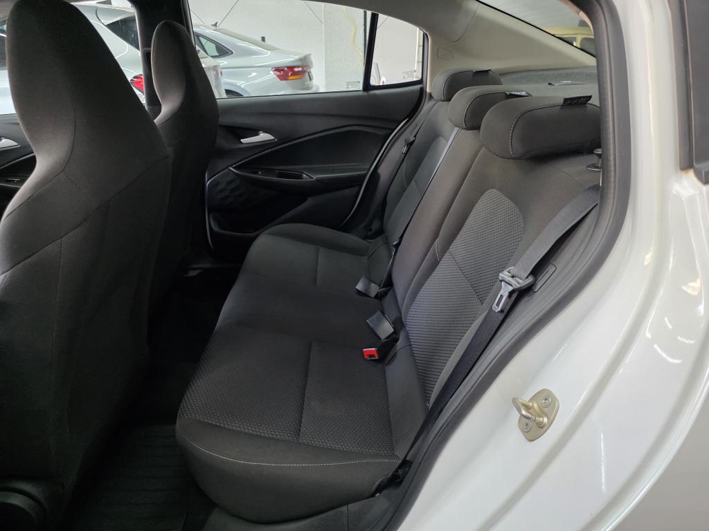 CHEVROLET Onix Sedan - Foto
