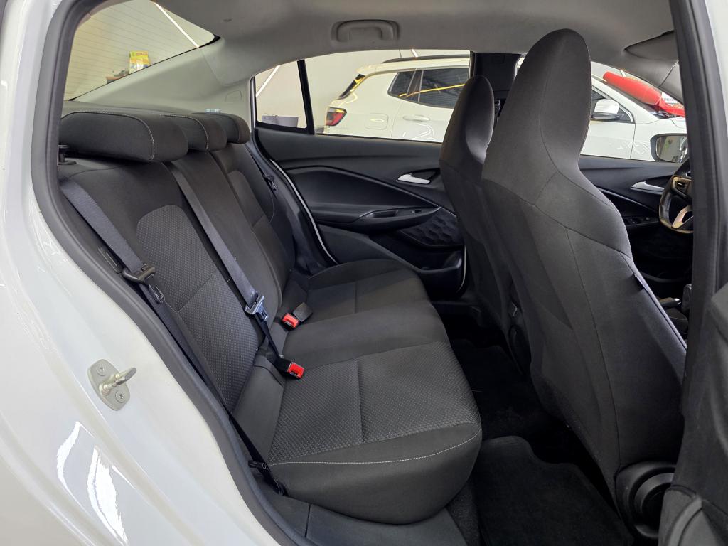 CHEVROLET Onix Sedan - Foto