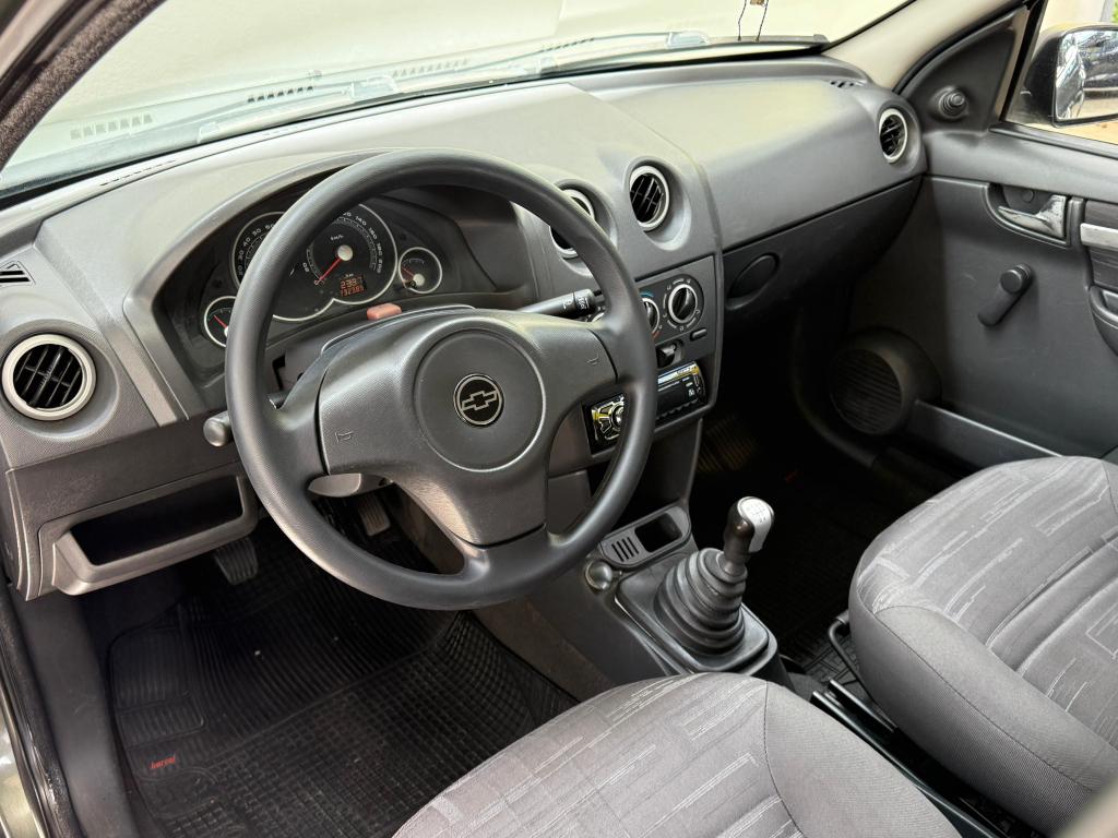 CHEVROLET Prisma - Foto