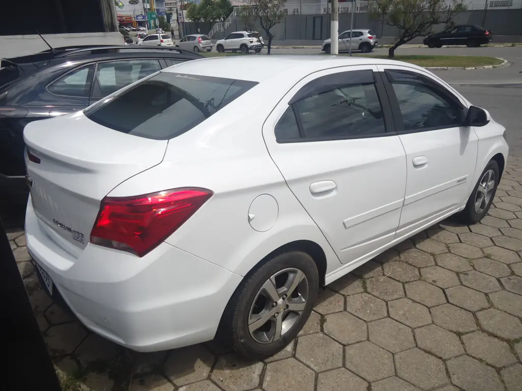 CHEVROLET Prisma - Foto