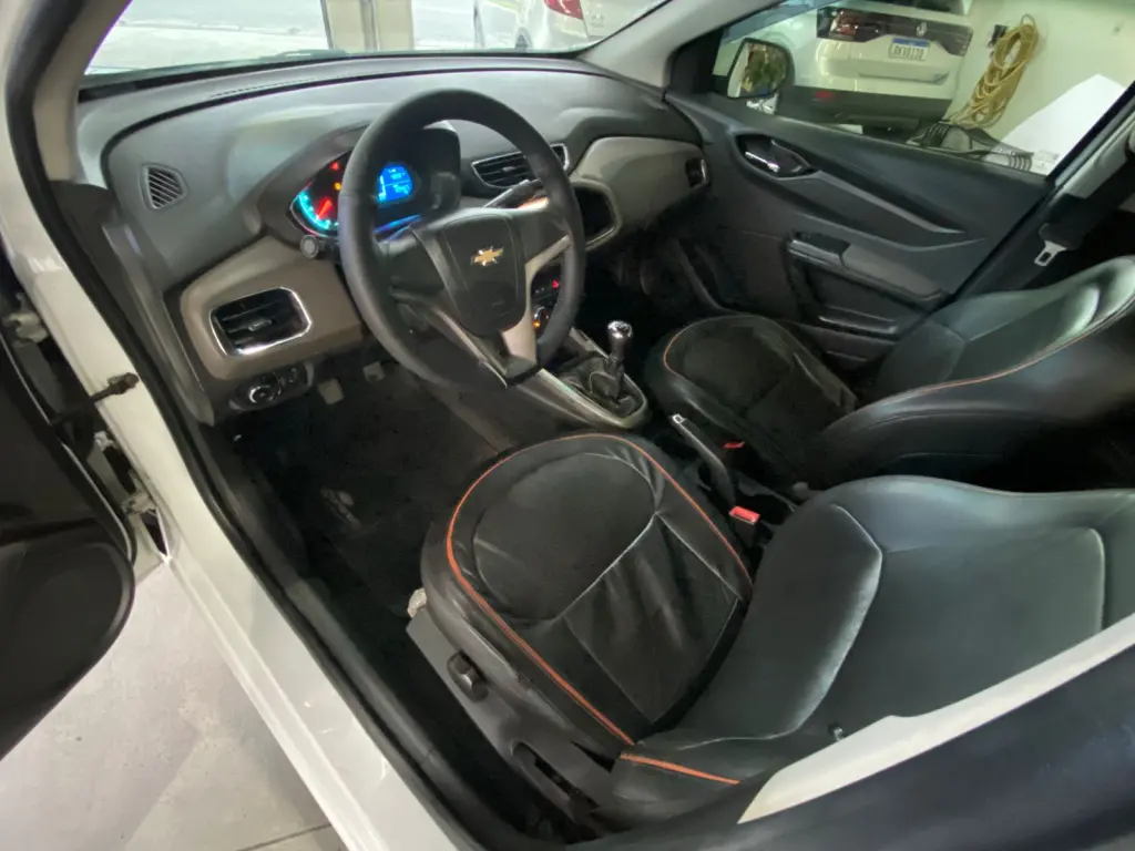 CHEVROLET Prisma - Foto