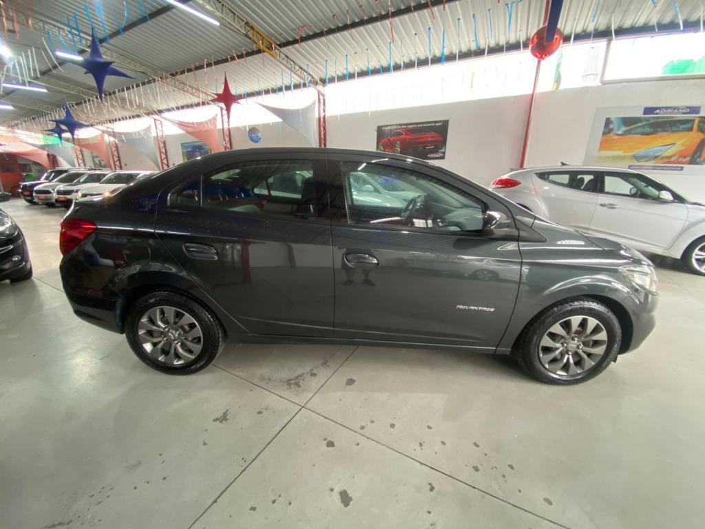 CHEVROLET Prisma - Foto