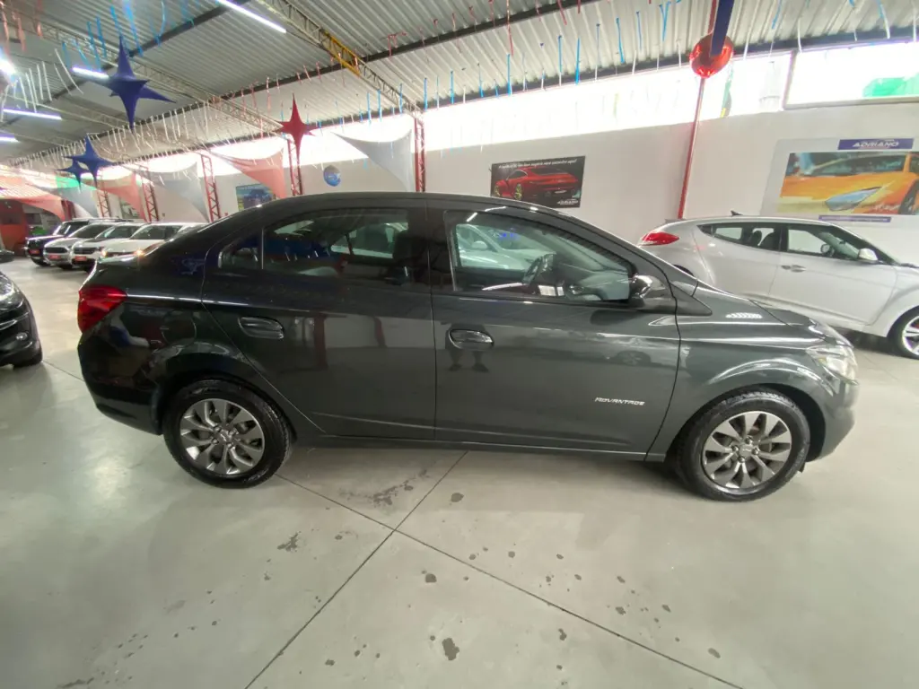 CHEVROLET Prisma - Foto