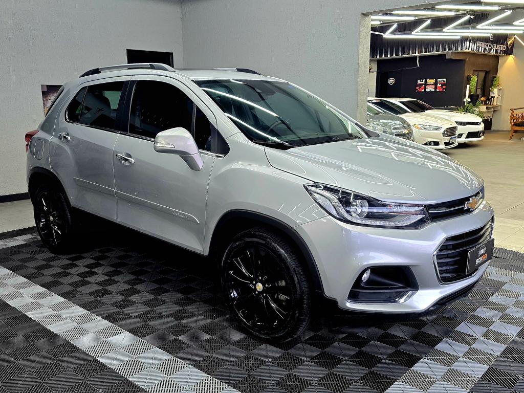 CHEVROLET Tracker - Foto