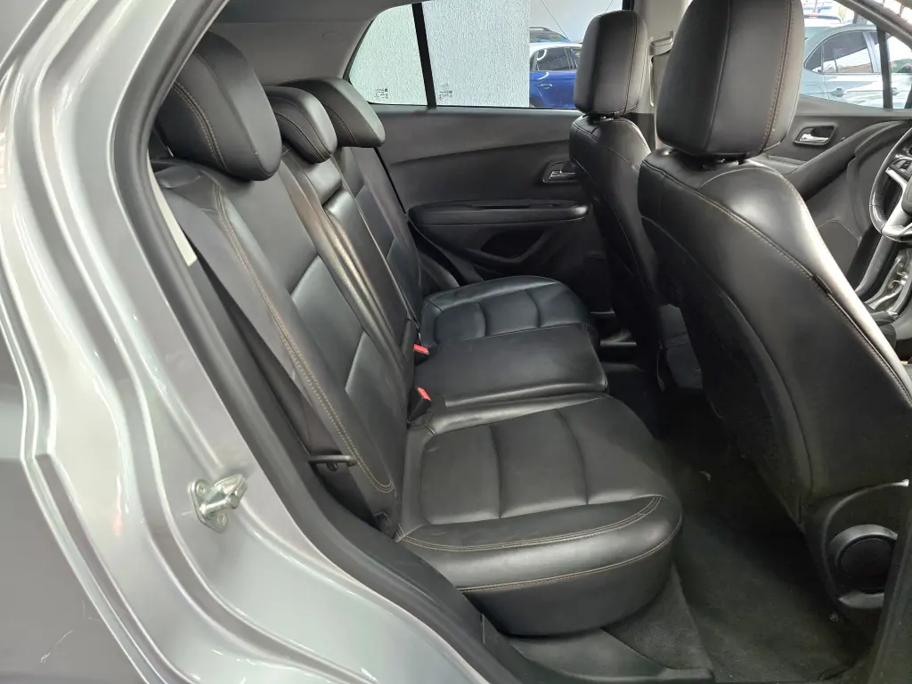 CHEVROLET Tracker - Foto