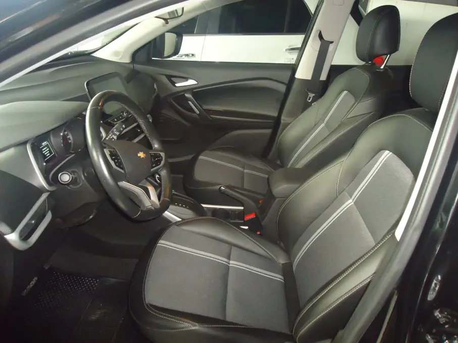 CHEVROLET Tracker - Foto