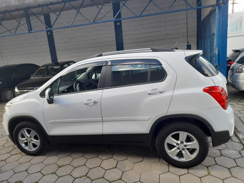 CHEVROLET Tracker - Foto