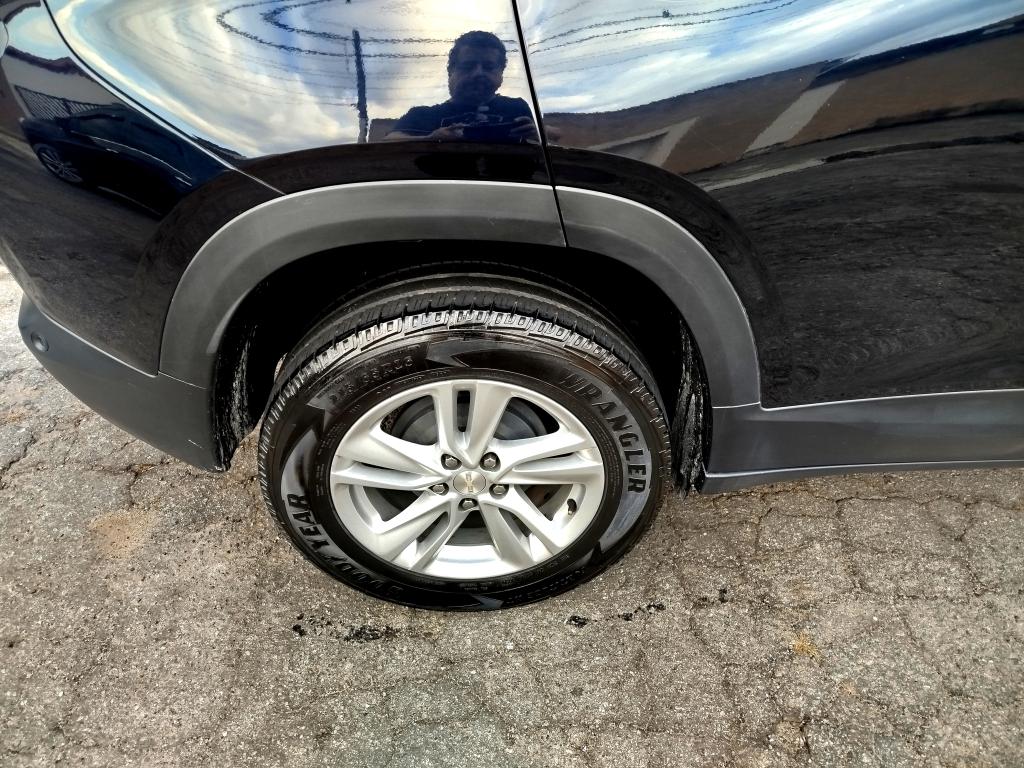 CHEVROLET Tracker - Foto