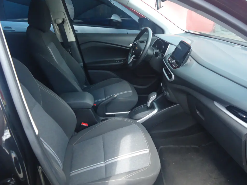 CHEVROLET Tracker - Foto