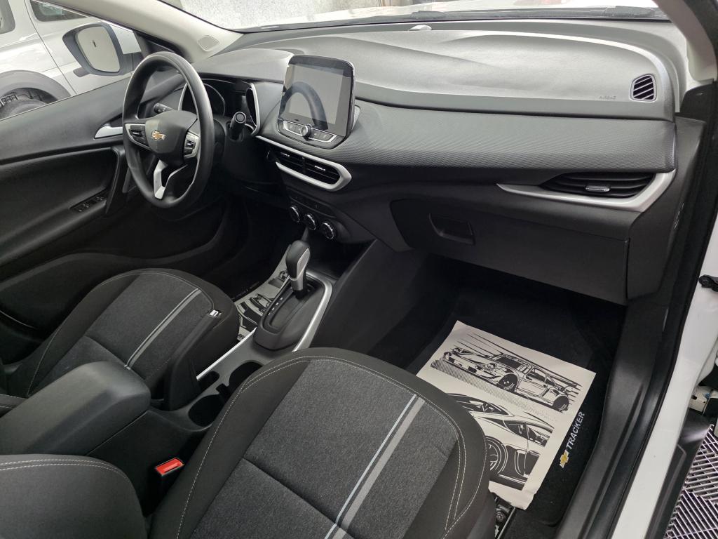 CHEVROLET Tracker - Foto