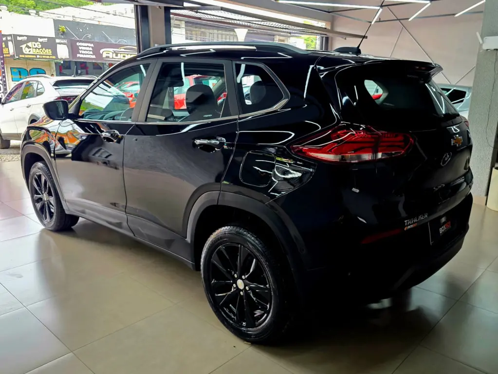 CHEVROLET Tracker - Foto