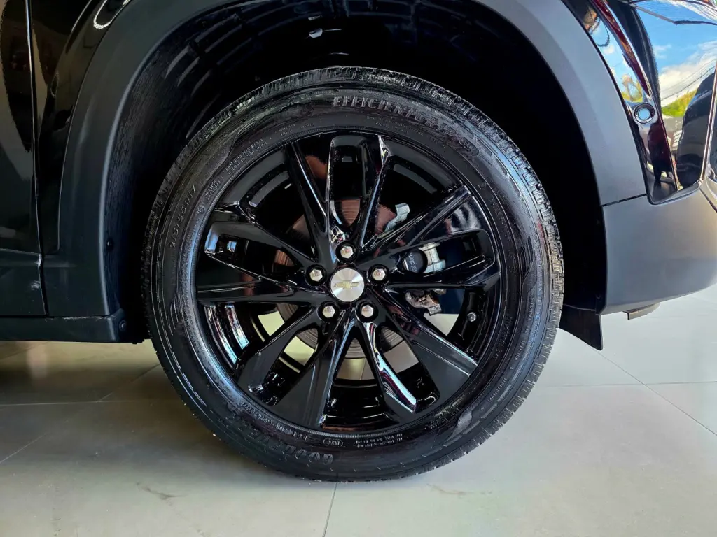 CHEVROLET Tracker - Foto
