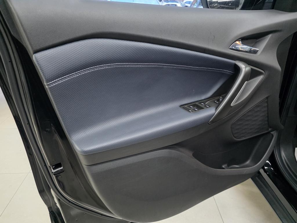CHEVROLET Tracker - Foto