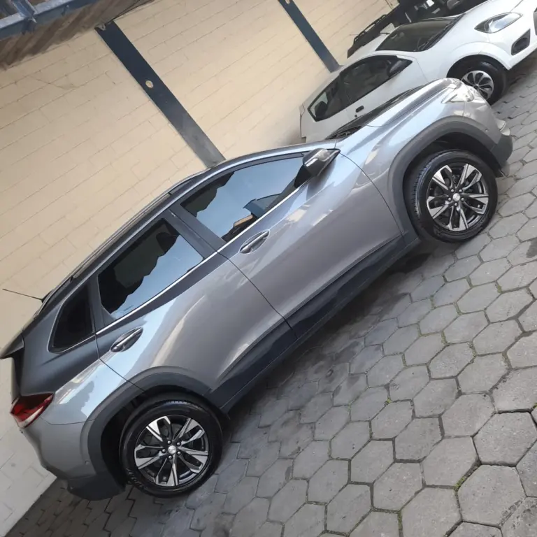 CHEVROLET Tracker - Foto