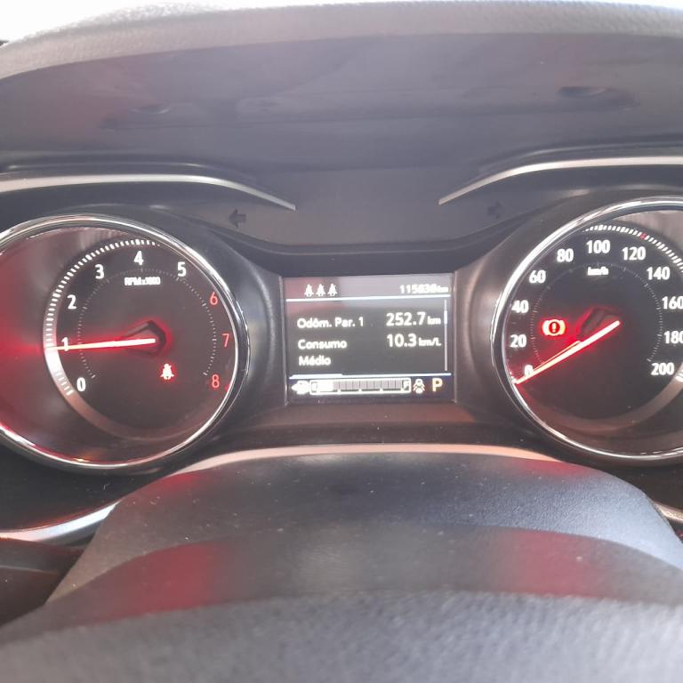 CHEVROLET Tracker - Foto