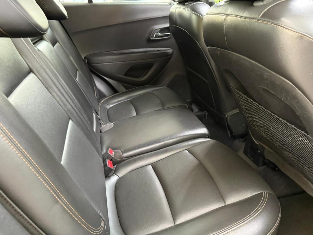 CHEVROLET Tracker - Foto