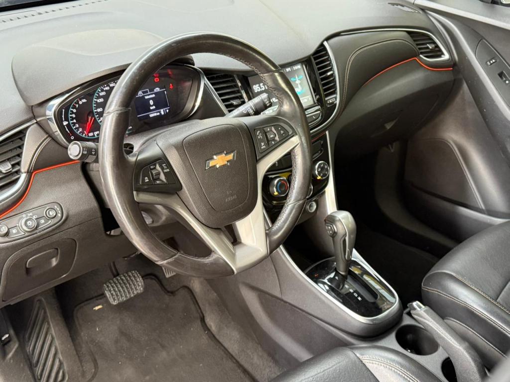 CHEVROLET Tracker - Foto