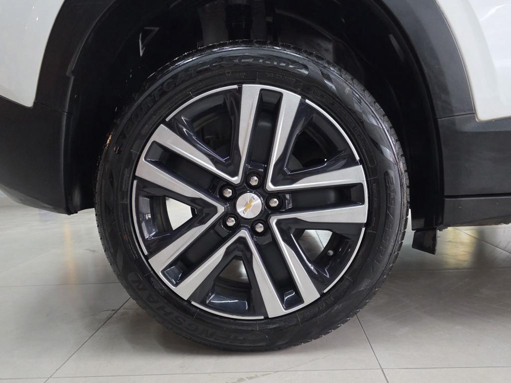 CHEVROLET Tracker - Foto
