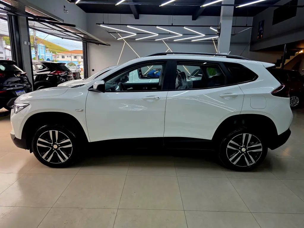 CHEVROLET Tracker - Foto