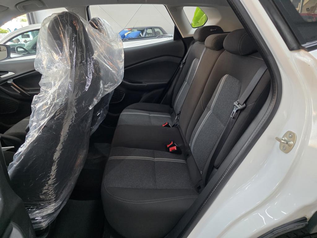 CHEVROLET Tracker - Foto