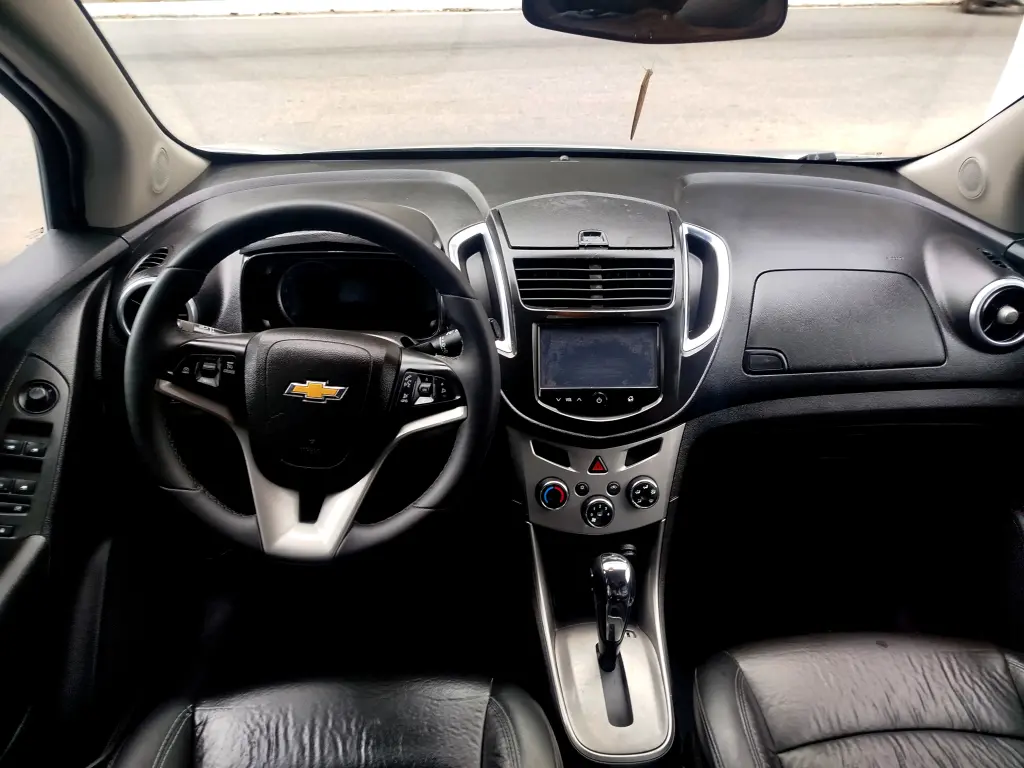 CHEVROLET Tracker - Foto
