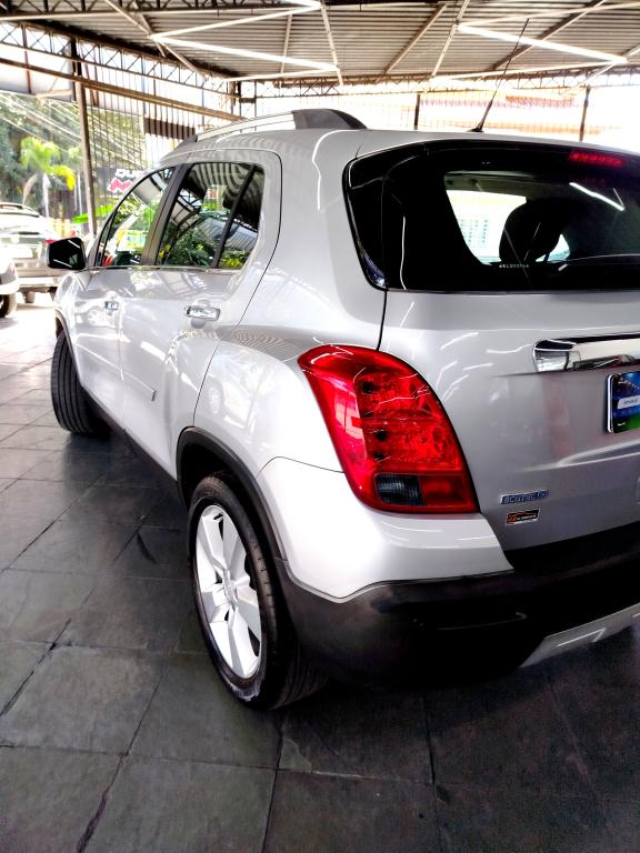 CHEVROLET Tracker - Foto