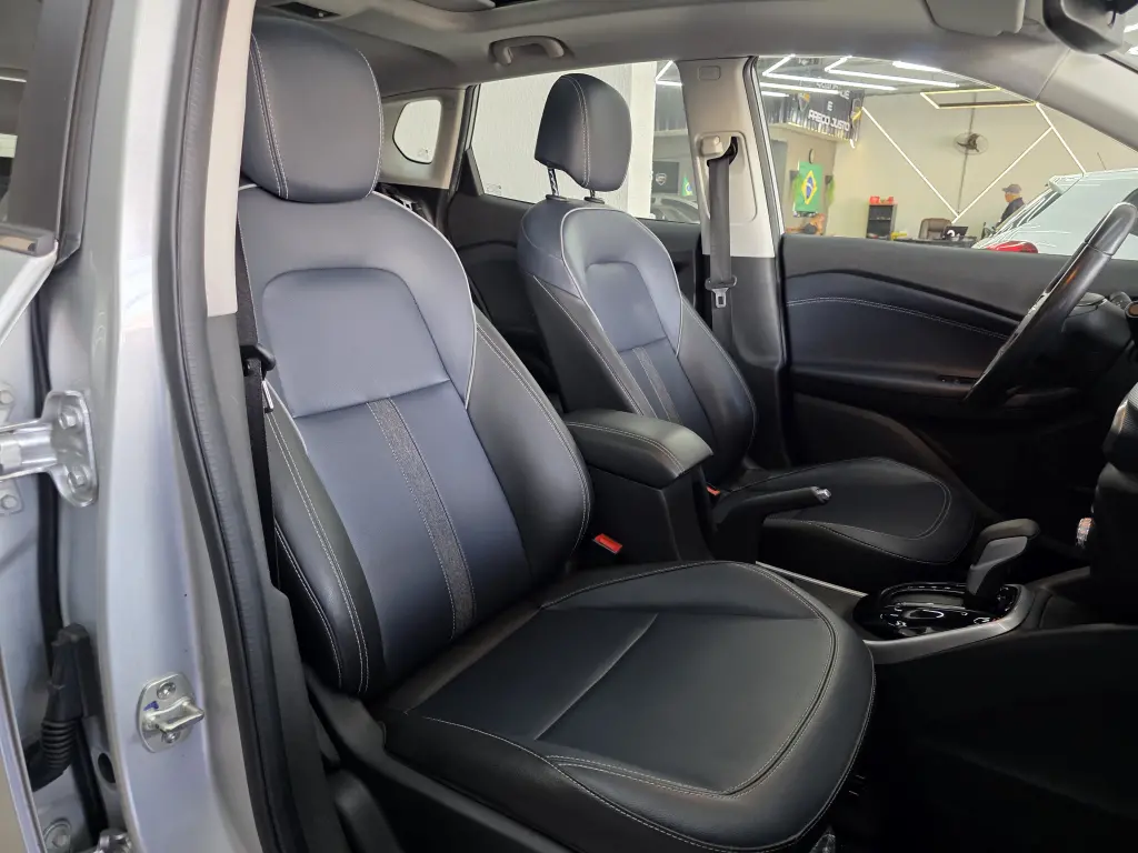 CHEVROLET Tracker - Foto
