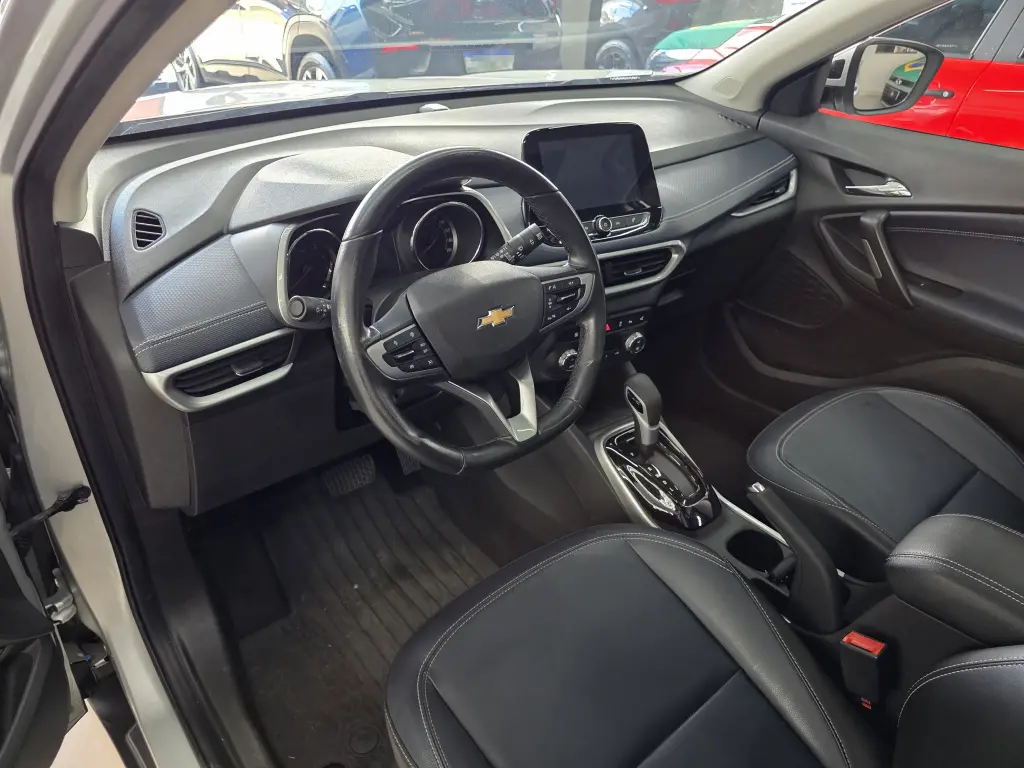 CHEVROLET Tracker - Foto