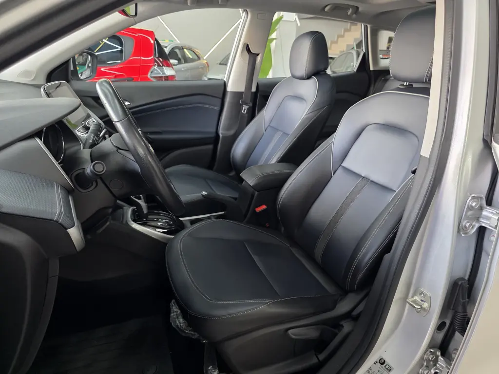 CHEVROLET Tracker - Foto