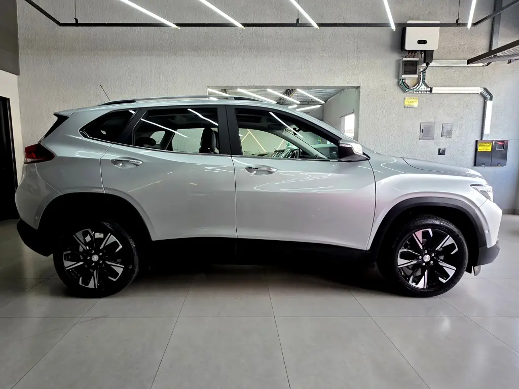 CHEVROLET Tracker - Foto
