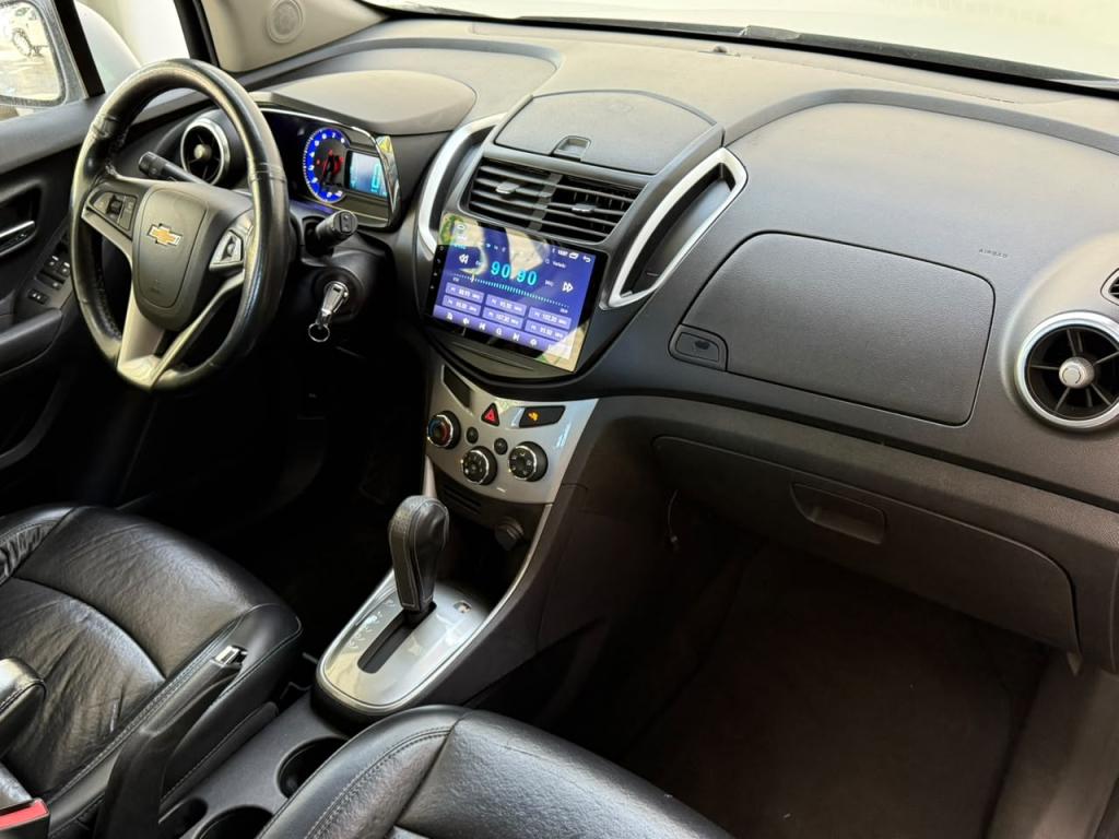 CHEVROLET Tracker - Foto