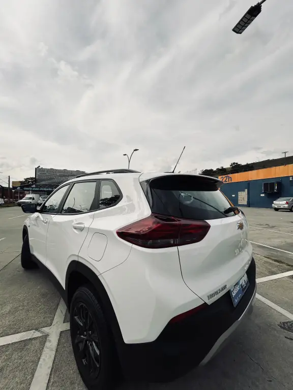 CHEVROLET Tracker - Foto