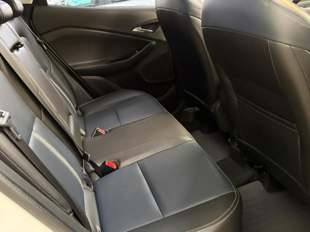 CHEVROLET Tracker - Foto