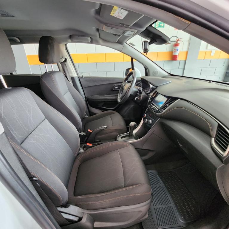 CHEVROLET Tracker - Foto