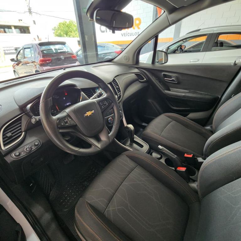 CHEVROLET Tracker - Foto