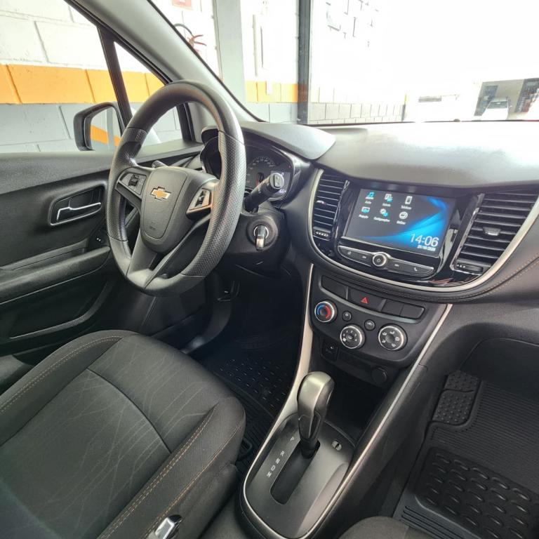 CHEVROLET Tracker - Foto