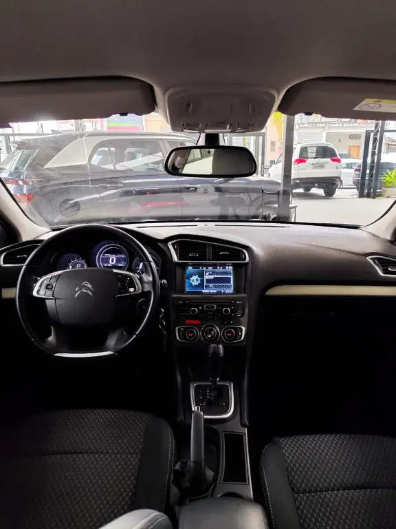 CITROEN C4 Sedan - Foto