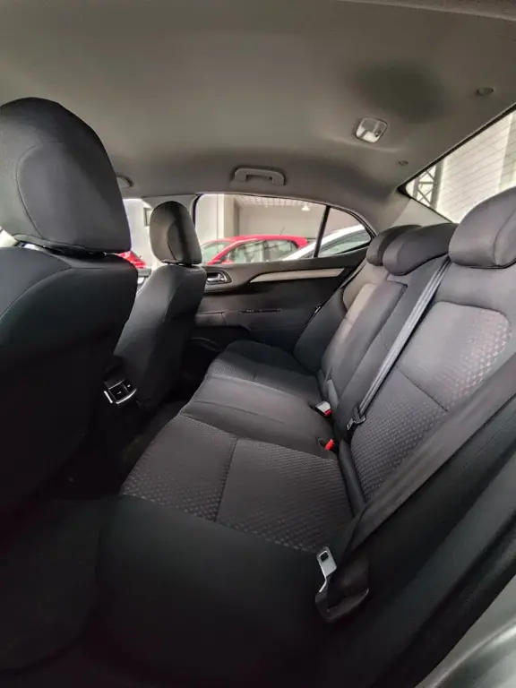 CITROEN C4 Sedan - Foto